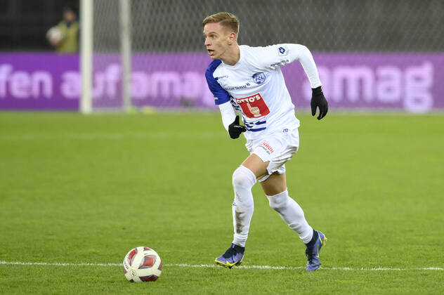 Nikola Cumic, FCL, Grasshopper Club Zürich - FC Luzern, Super League, Fussball, 12.12.2021 *** Nikola Cumic, FCL, Grasshopper Club Zurich FC Lucerne, Super League, Football, 12 12 2021 PUBLICATIONxNOTxINxSUI